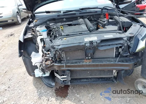 2017 Volkswagen Jetta 1.4T Se из США, поврежденный, VIN 3VWDB7AJ8HM251527